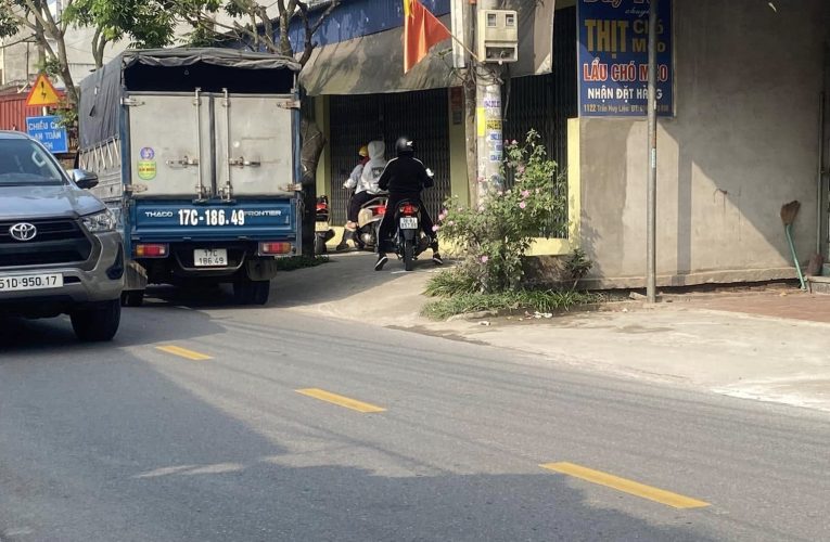 Hiện trường vụ varcham tại QL38B đoạn qua Mai Xá