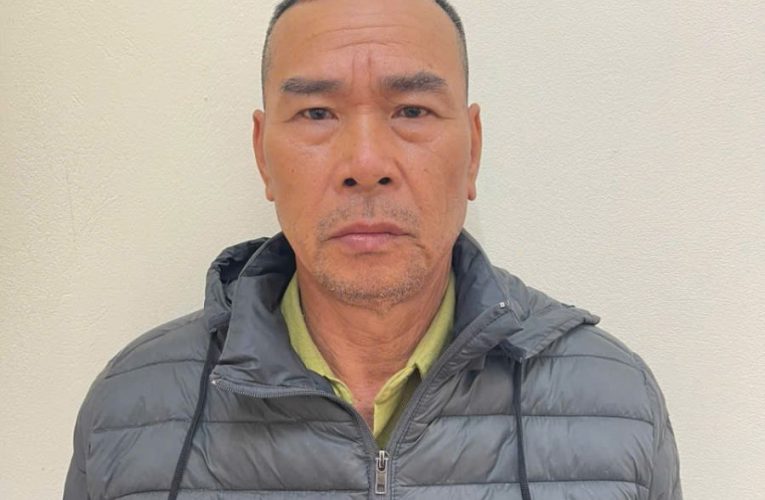 Công an phường Vị Khê, tỉnh Ninh Bình phát hiện đối tượng lấy điện thoại của người khác khi đi ăn sáng